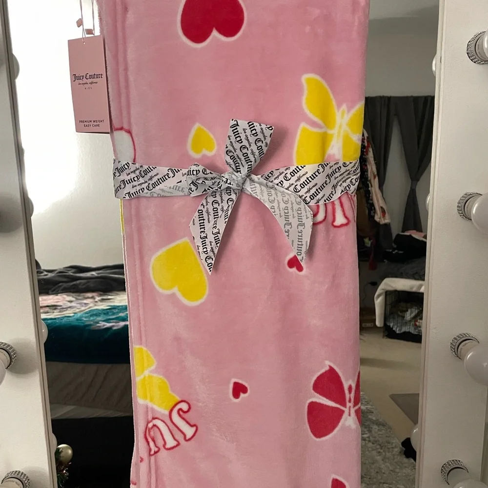 Juicy Couture Kids Pink Butterfly Heart Plush Throw Blanket NWT Kawaii